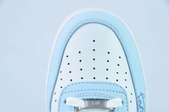 Imagem do Tênis Nike Air Force 1 Mid '07 KAWS x Nike