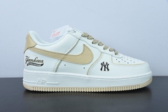 Tênis Nike Air Force 1 Low New York Yankes - comprar online