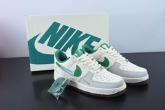 Tênis Nike Air Force 1 Low '07 Louis Vuitton x Nike White Green