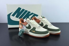 Tênis Nike Air Force 1 Low The North Face & Gucci