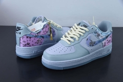 Tênis Nike Air Force 1 Low