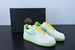 Tênis Nike Air Force 1 Low '07 LV8 White Green
