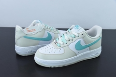 Imagem do Tênis Nike Air Force 1 Low Green Glow