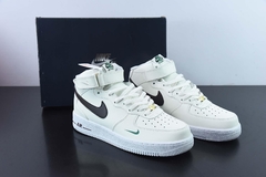 Tênis Air Force 1 Mid '07 LV8 '40th Anniversary - Sail Brown Basalt'