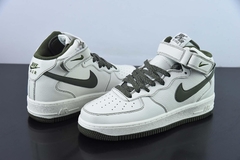 Tênis Nike Air Force 1 Mid '07