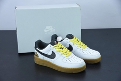 Tênis Nike Air Force 1 Low '07 LV8 Go The Extra The Smile