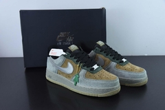Tênis Nike Air Force 1 Low '07 Christmas Grey