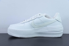 Tênis Nike Air Force 1 Low PLT.AF.ORM Triple White na internet