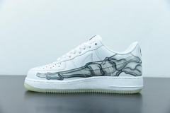 Tênis Nike Air Force 1 Low Skeleton Halloween na internet