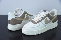 Tênis Nike Air Force 1 Low