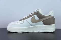 Tênis Nike Air Force 1 Low na internet