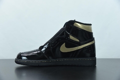 Tênis Jordan 1 Retro High Black Metallic Gold na internet