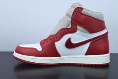 Tênis Jordan 1 Retro High OG Varsity Red na internet