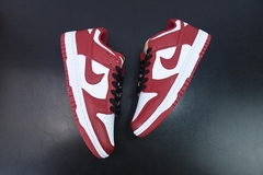 Tênis Nike Dunk Low Next Nature White Gym Red na internet