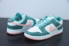 Imagem do Tênis Nike Dunk Low Snakeskin Washed Teal Bleached Coral