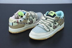 Imagem do Tênis Nike Dunk Low SB Prm Cashew Nut Flower