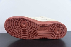 Tênis Nike Air Force 1 Low