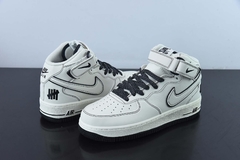 Tênis Nike Air Force 1 Mid '07 Undefeated x Nike