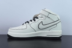 Tênis Nike Air Force 1 Mid '07 Undefeated x Nike na internet