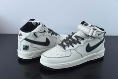 Tênis Nike Air Force 1 Mid '07 Undefeated x Nike White