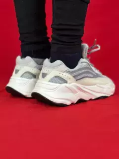 ADIDAS YEEZY BOST 700 STATIC - Fugazzi content