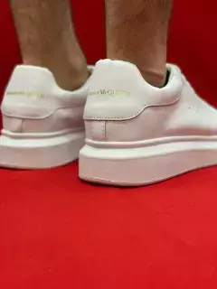 ALEXANDER MCQUEEN na internet