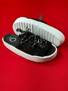 NIKE CHINELO SLIDE PRETO BRANCO