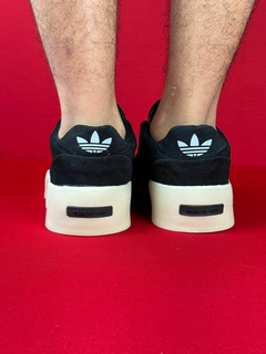 ADIDAS PRETO CAMURÇA NACIONAL PREMIUM na internet