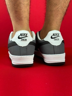 NIKE AIR FORCE 1 CINZA PRETO BRANCO NACIONAL S na internet