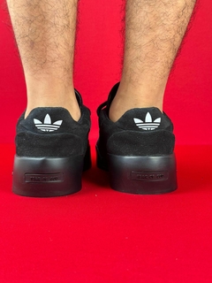 ADIDAS TODO PRETO NACIONAL PREMIUM na internet