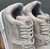 LV Trainer (bege) na internet