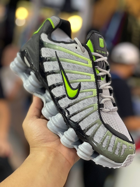 nike shox 12 molas (cobra)