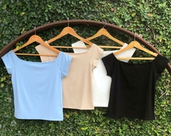 Remera CARILO - comprar online