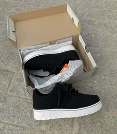TÊNIS NK AIR FORCE F1 PRETO na internet