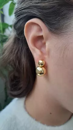 Imagem do Brinco bijuteria duas bolas