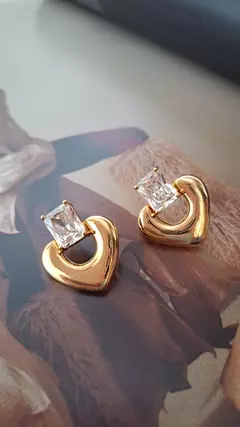 Brinco bijuteria com zircônia retangular na internet