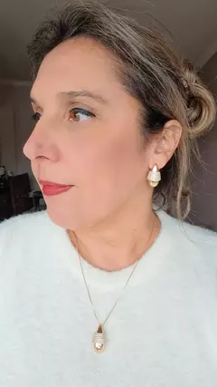 Colar bijuteria gota com detalhe em zircônias