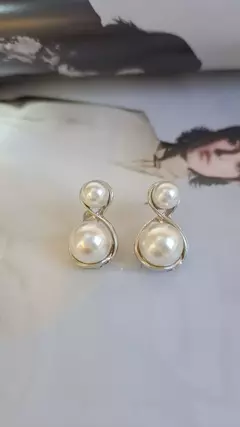 Brinco bijuteria duas pérolas na internet