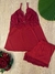 SHORT DOLL PLUS SIZE EM LIGANETE SEM BOJO COM RECORTES EM RENDA E DETALHES NAS COSTAS. PINGENTE E REGULADORES BANHADOS A OURO 24 QUILATES.