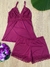 Imagem do SHORT DOLL PLUS SIZE EM LIGANETE SEM BOJO COM RECORTES EM RENDA E DETALHES NAS COSTAS. PINGENTE E REGULADORES BANHADOS A OURO 24 QUILATES.