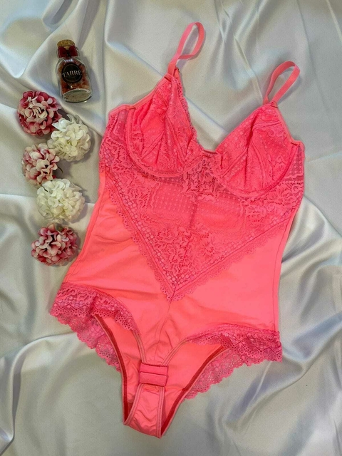 BODY TODO TRABALHADO SEM BOJO COM ARO, COM RENDA E TACTEL 295