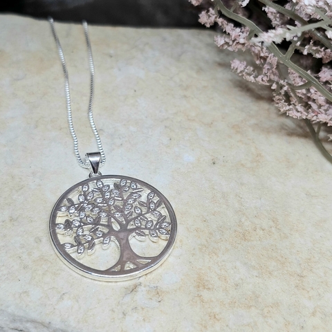 Gargantilha Árvore da vida com zircônias no Ouro Branco