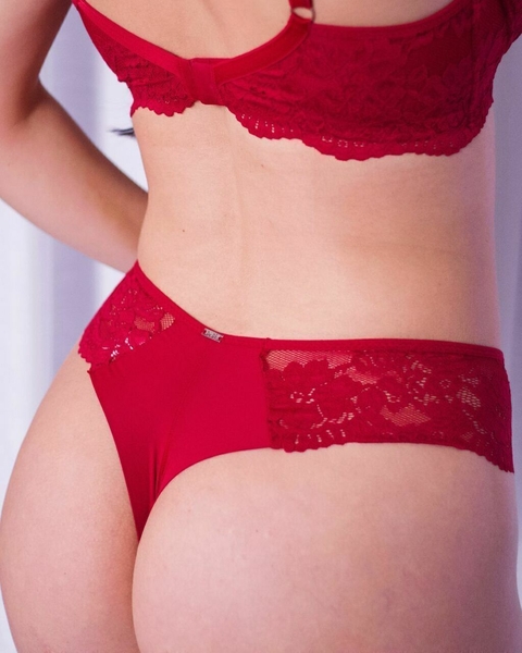 Calcinha Flora em Renda com Fio Duplo - comprar online