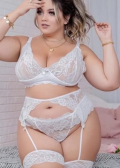 CONJUNTO PLUS SIZE EM RENDA COM CINTA LIGA - M Lingerie - Moda Íntima Sensual