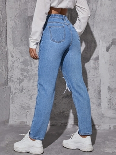 Calça cintura alta rasgado na internet