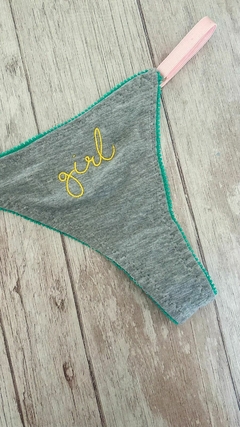 LESS GIRL - comprar online