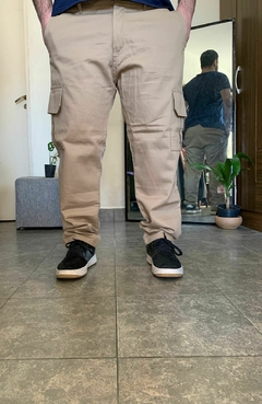 PANTALÓN CARGO MICHIGAN BEIGE - comprar online