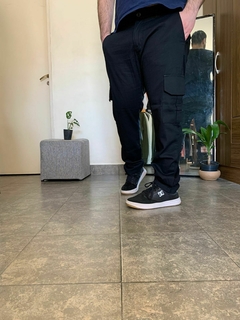 PANTALÓN CARGO MICHIGAN NEGRO en internet