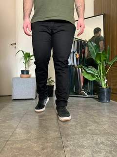 PANTALÓN CORTE CHINO MICHIGAN NEGRO