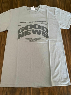 Remera estampada GOOD NEWS (TALLE S) - Pantaleon streetwear